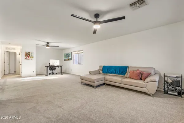 $899,995 | 2538 East Mine Creek Road, Phoenix, AZ 85024