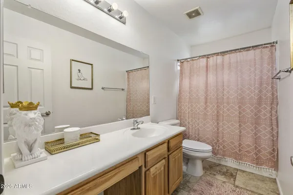 $899,995 | 2538 East Mine Creek Road, Phoenix, AZ 85024