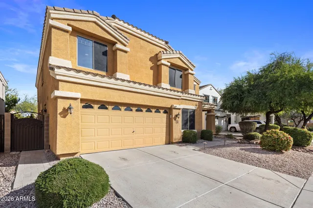 $995,000 | 2538 East Mine Creek Road, Phoenix, AZ 85024