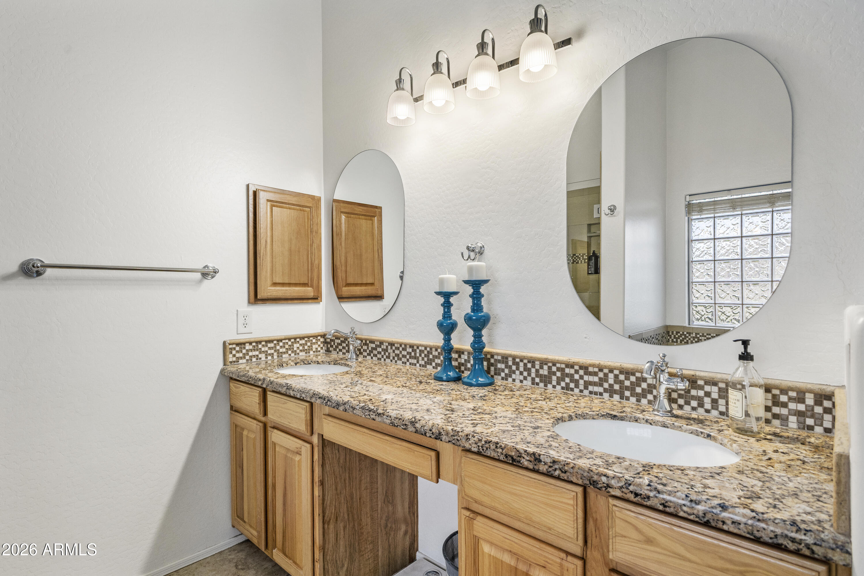 2538 East Mine Creek Road Phoenix, AZ 85024 - Photo 28 of 42 7-print-IMG_2326