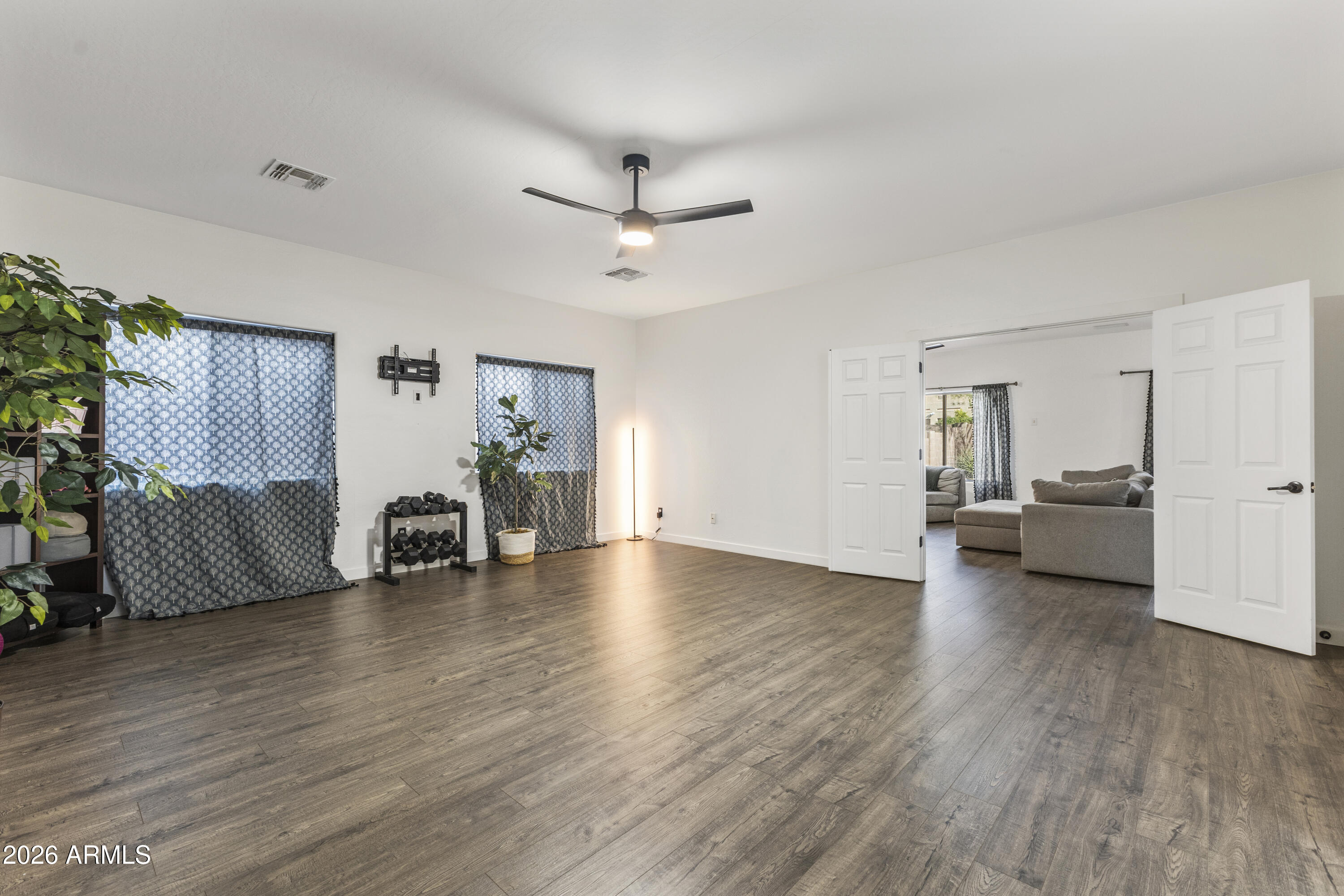 2538 East Mine Creek Road Phoenix, AZ 85024 - Photo 5 of 42 23-print-IMG_2594