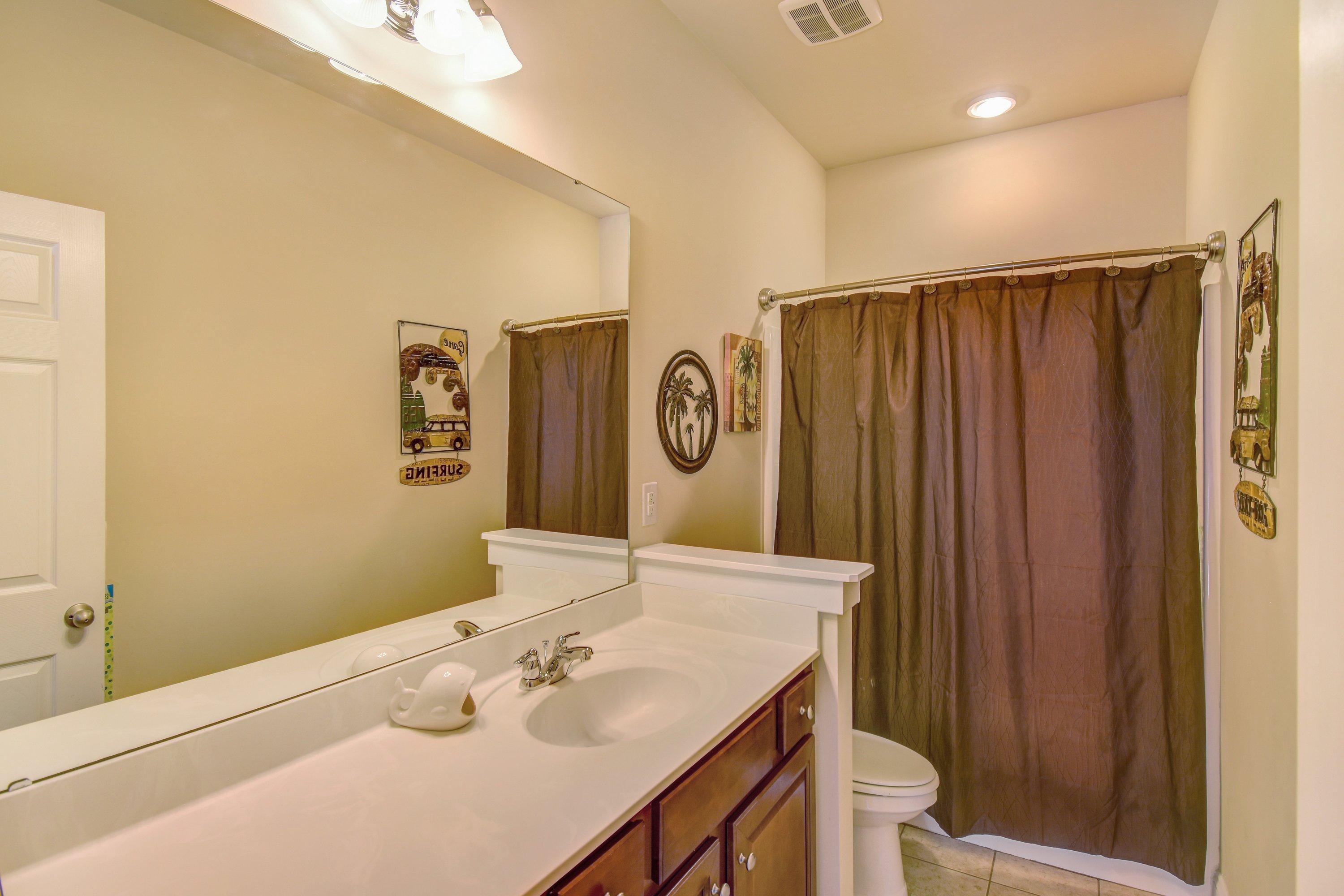 1409 Roustabout Way Charleston, SC 29414 - Photo 15 of 30 Full Bathroom