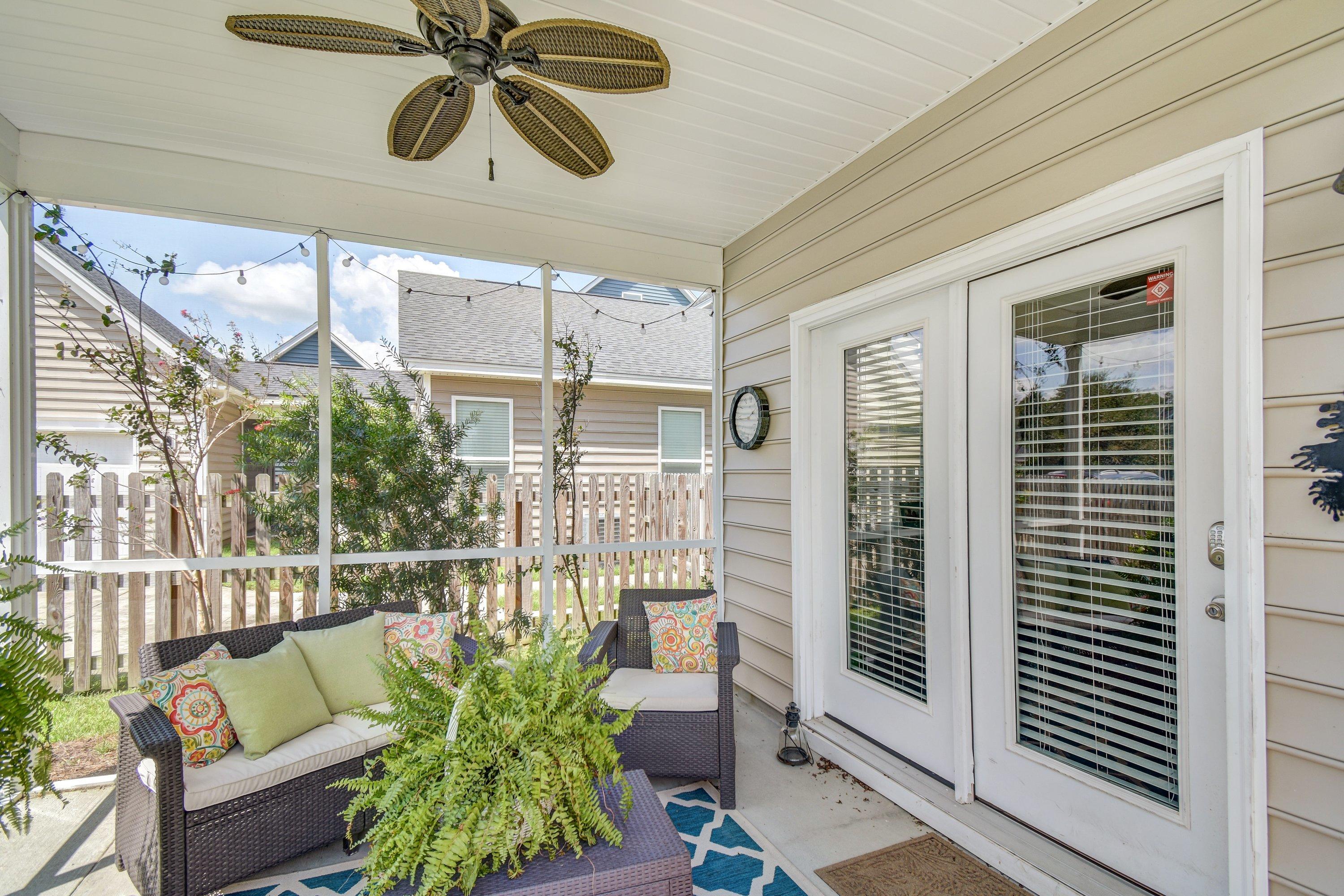 1409 Roustabout Way Charleston, SC 29414 - Photo 20 of 30 Screen Porched