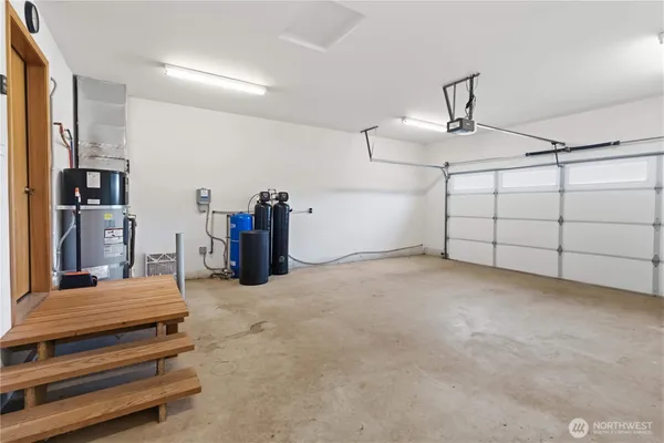 a view of a garage