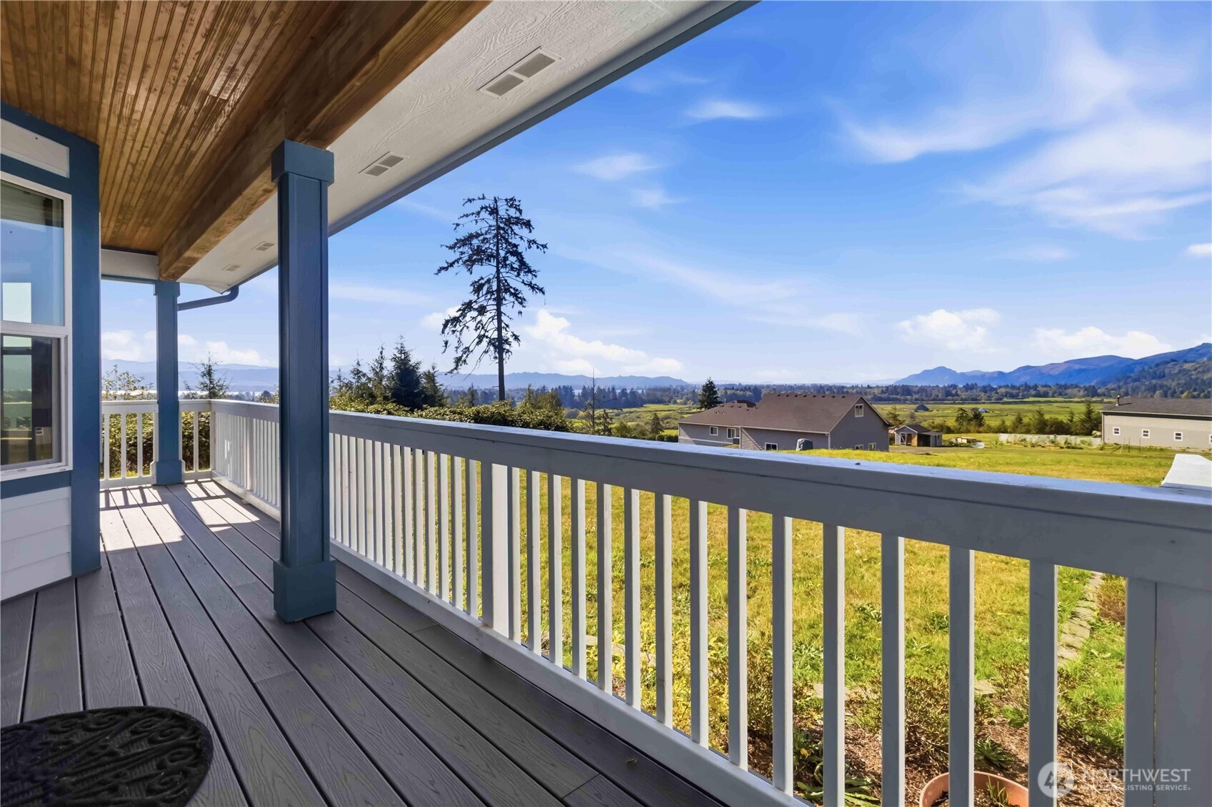 58 Alger Creek Heights Road Cathlamet, WA 98612 - Photo 5 of 40 a view of city from a balcony