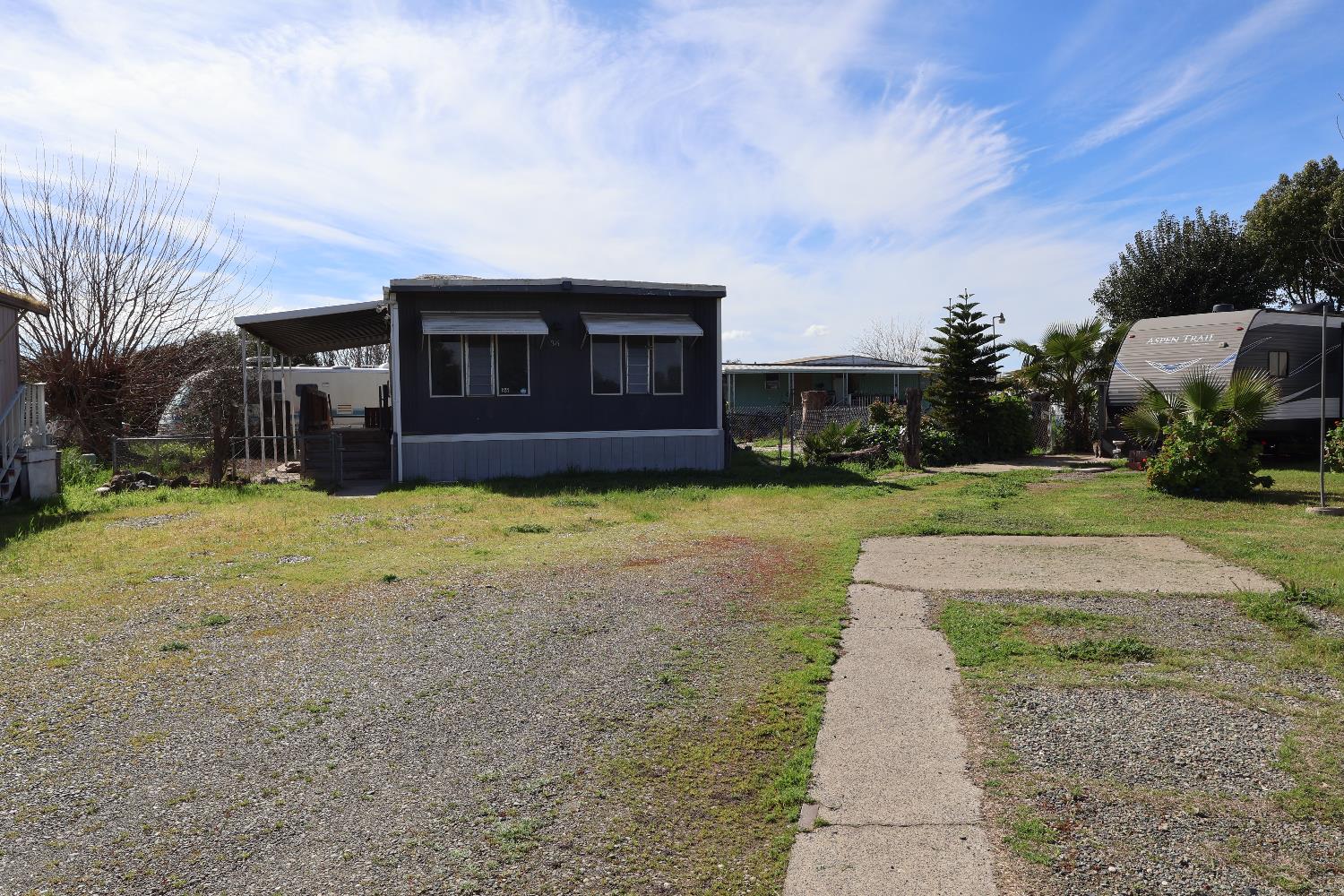 36 Oregon Way Olivehurst, CA 95961 - Photo 2 of 20