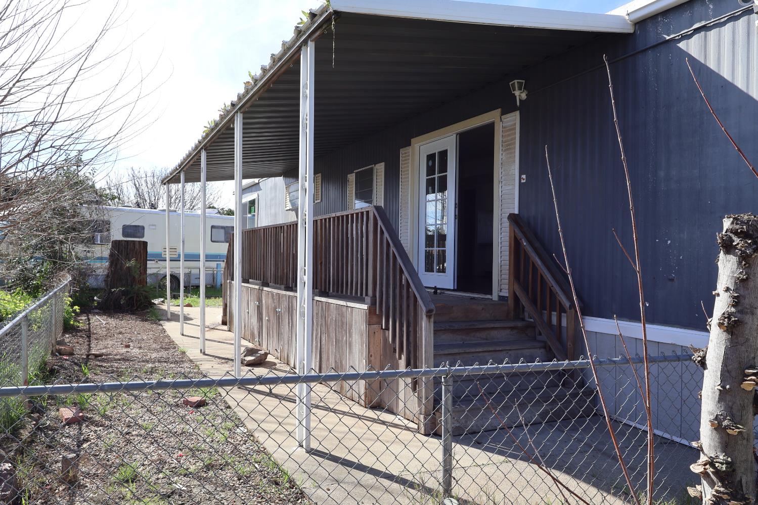 36 Oregon Way Olivehurst, CA 95961 - Photo 3 of 20