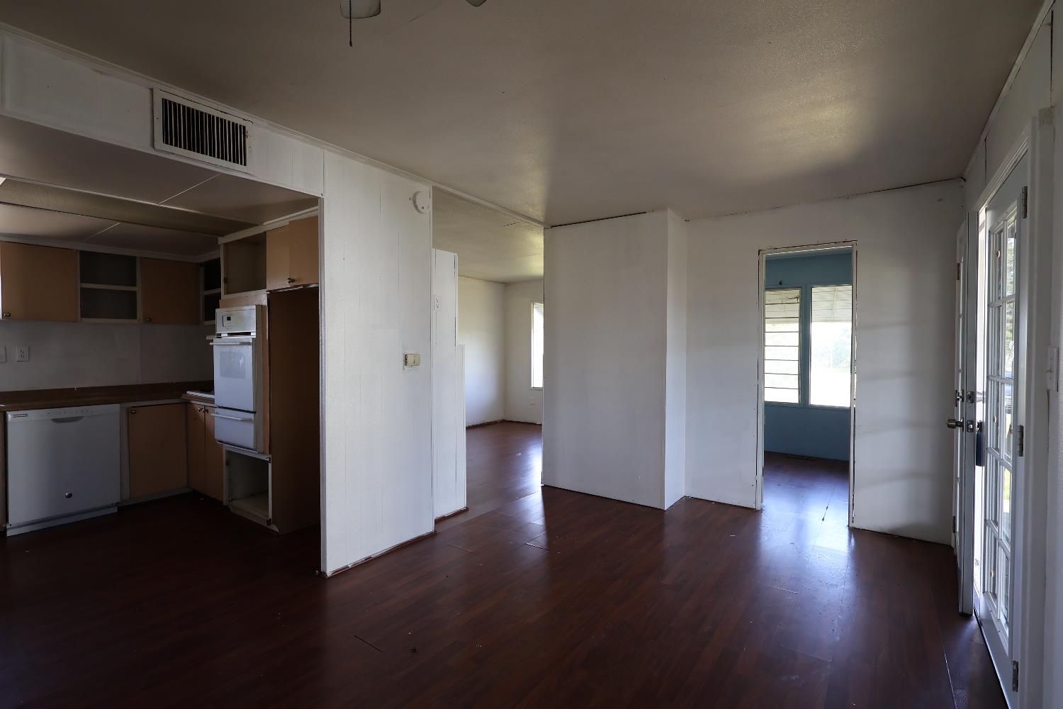 36 Oregon Way Olivehurst, CA 95961 - Photo 6 of 20