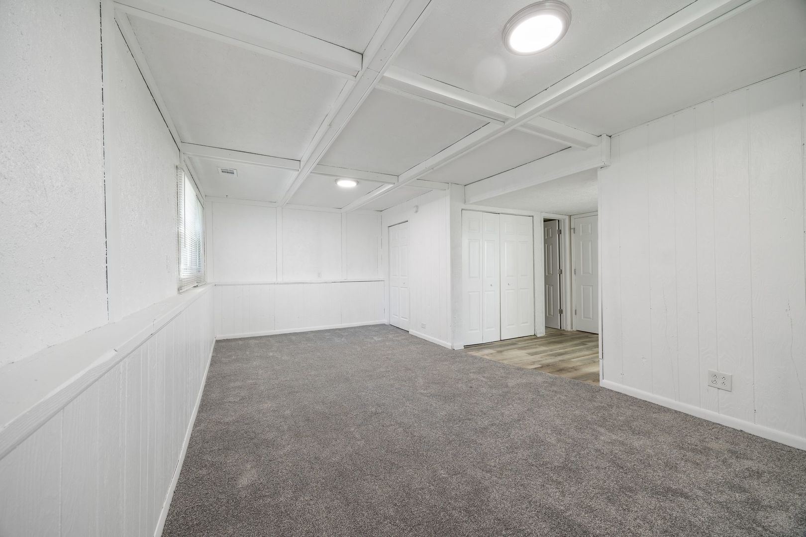 380 North Walnut Lane Schaumburg, IL 60107 - Photo 12 of 26