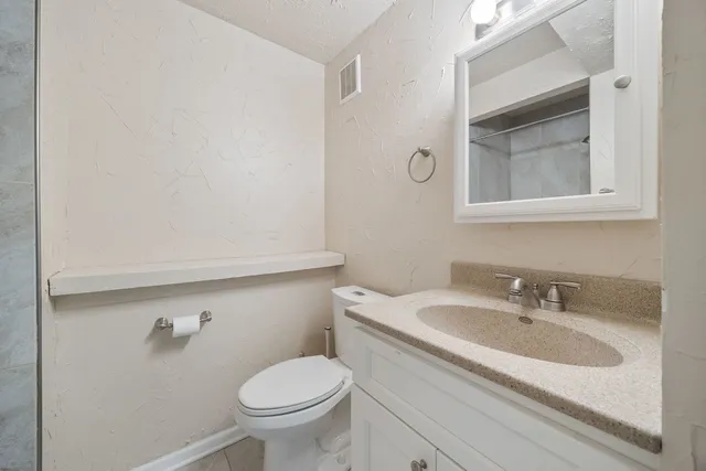 $3,150 | 380 North Walnut Lane, Schaumburg, IL 60107