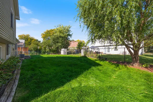 $3,150 | 380 North Walnut Lane, Schaumburg, IL 60107