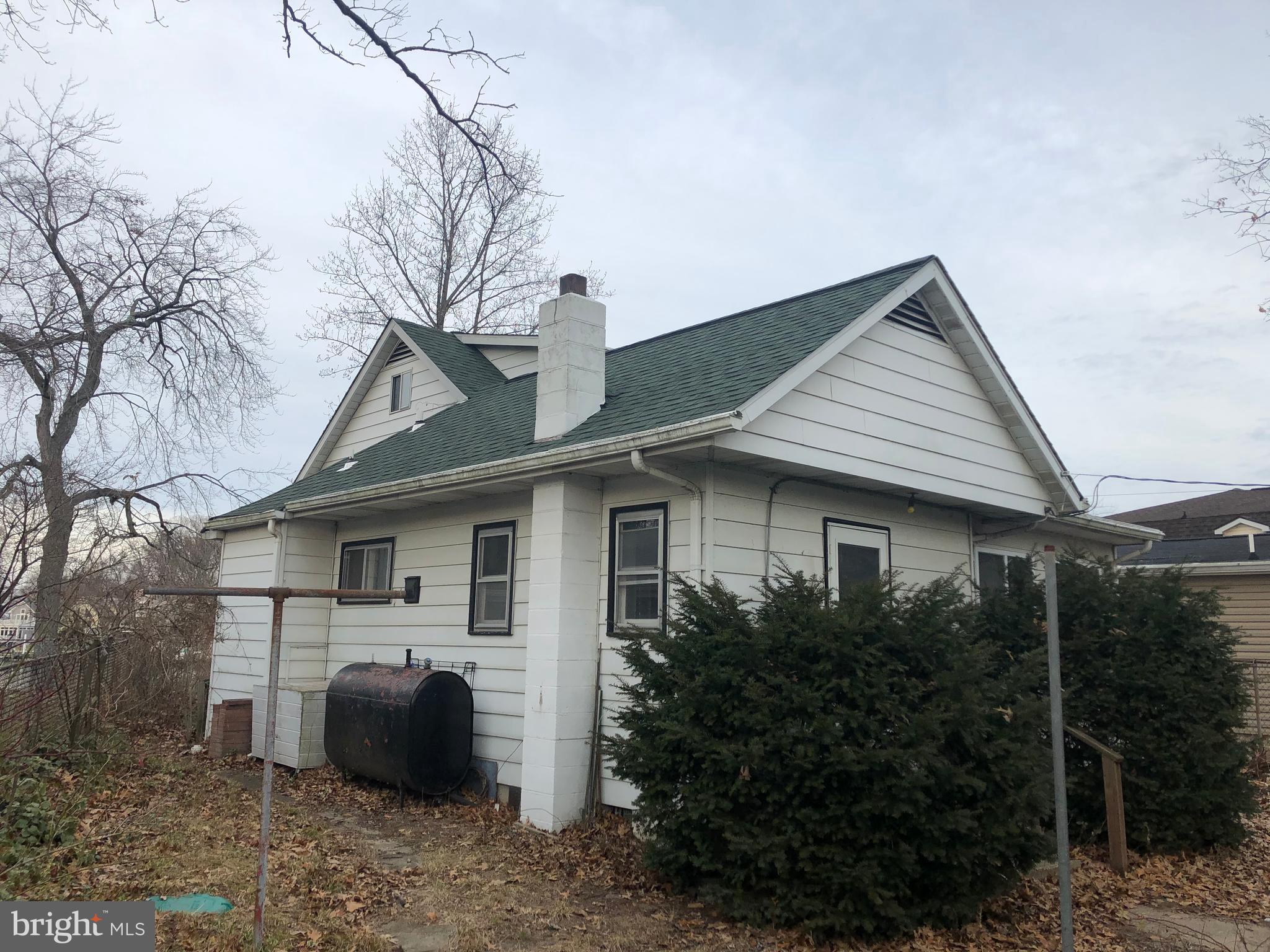 1890 Locust Road Pasadena, MD 21122 - Photo 8 of 23