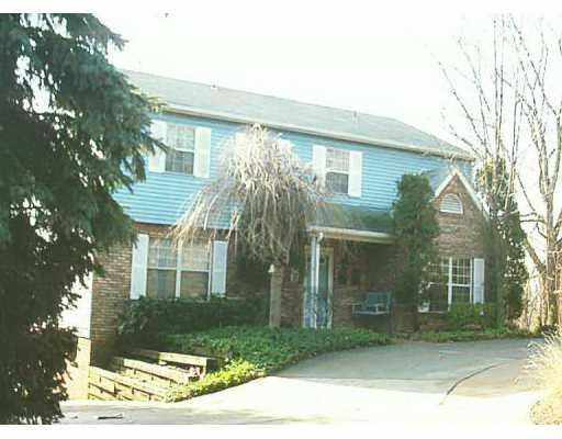 327 Inwood Road Pittsburgh, PA 15237 - Photo 1 of 8 Exterior Front.