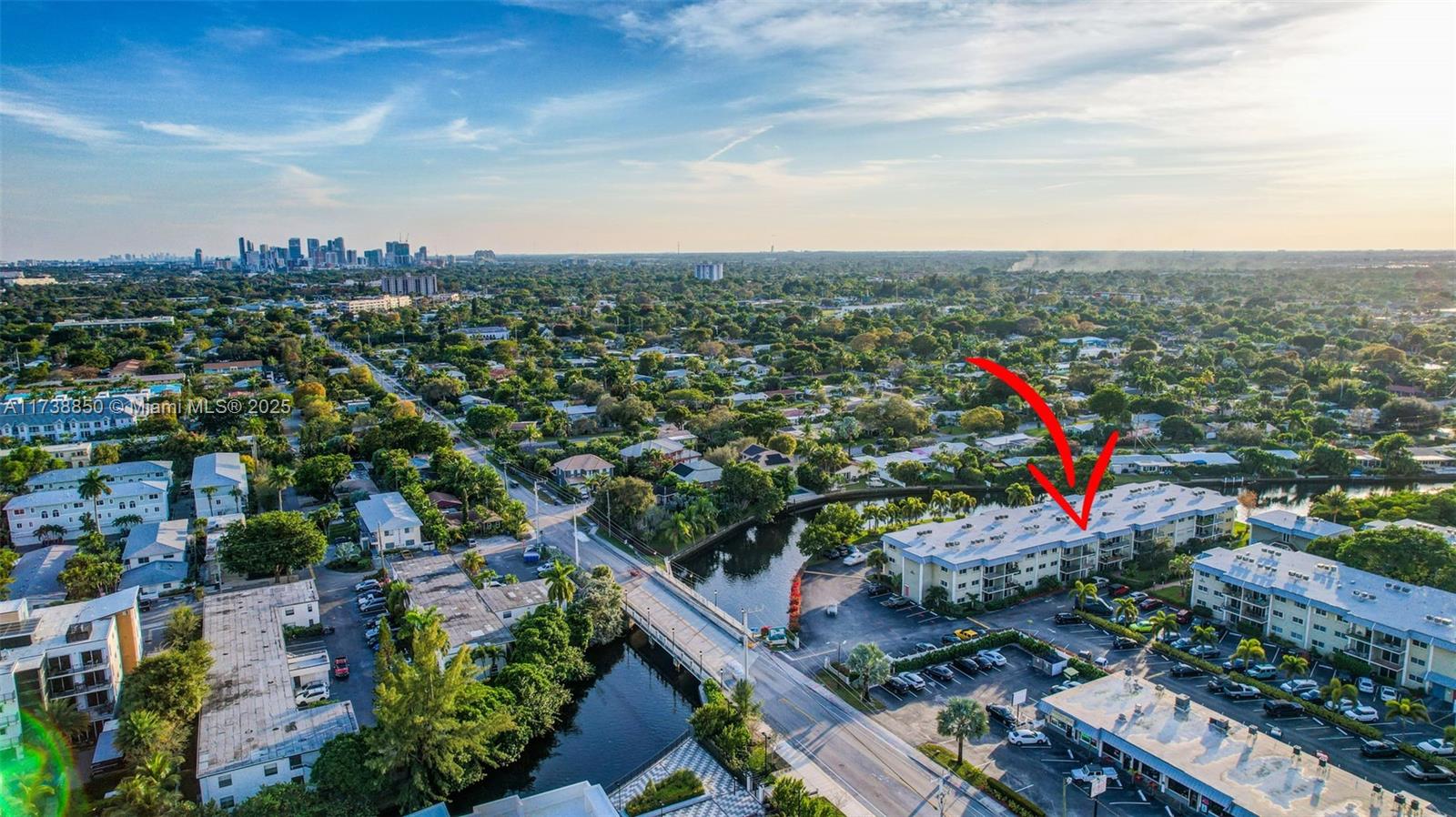 3004 Northeast 5th Terrace, Unit 214C Wilton Manors, FL 33334 - Photo 89 of 99 an aerial view of multiple house