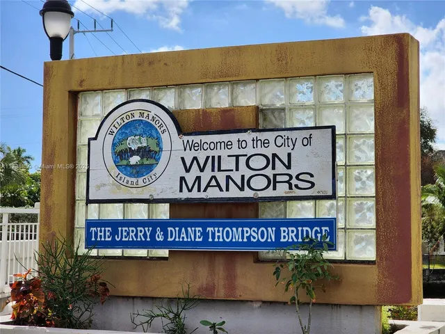 $235,000 | 3004 Northeast 5th Terrace, Unit 214C, Wilton Manors, FL 33334