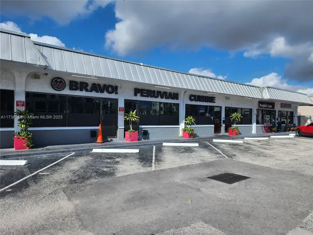 $235,000 | 3004 Northeast 5th Terrace, Unit 214C, Wilton Manors, FL 33334