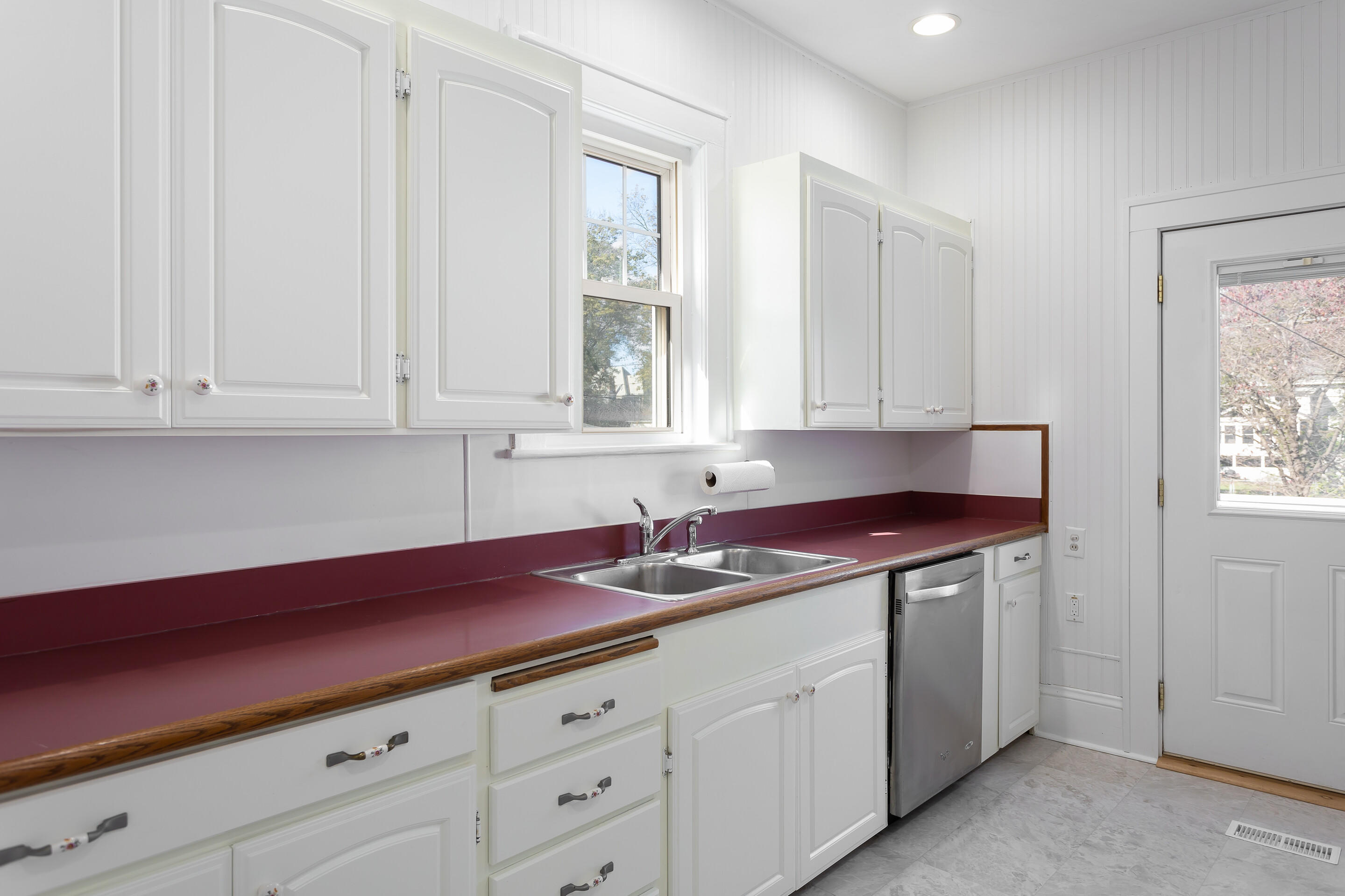 1851 Arlington Road Southwest Roanoke, VA 24015 - Photo 11 of 36 14_1851_Arlington_Rd14_mls