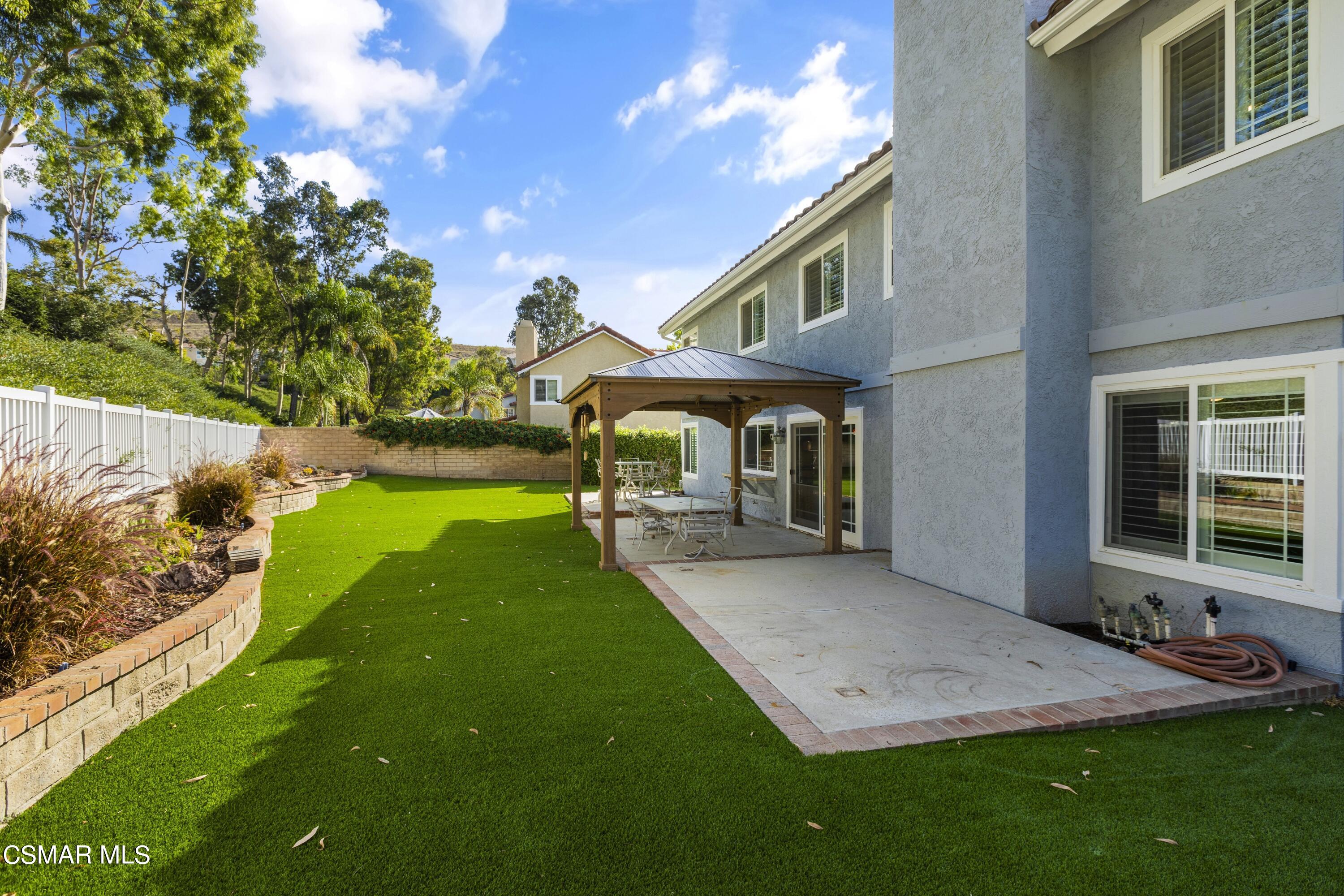 2992 Chippewa Avenue Simi Valley, CA 93063 - Photo 35 of 35 a front view of a house with garden