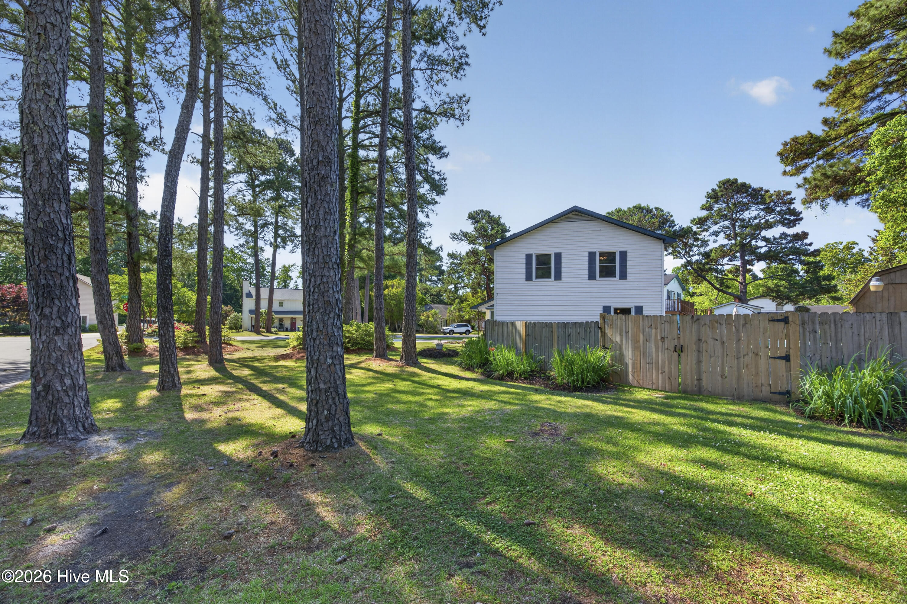101 Doughton Road Wilmington, NC 28409 - Photo 8 of 74 101DoughtonRoad-7