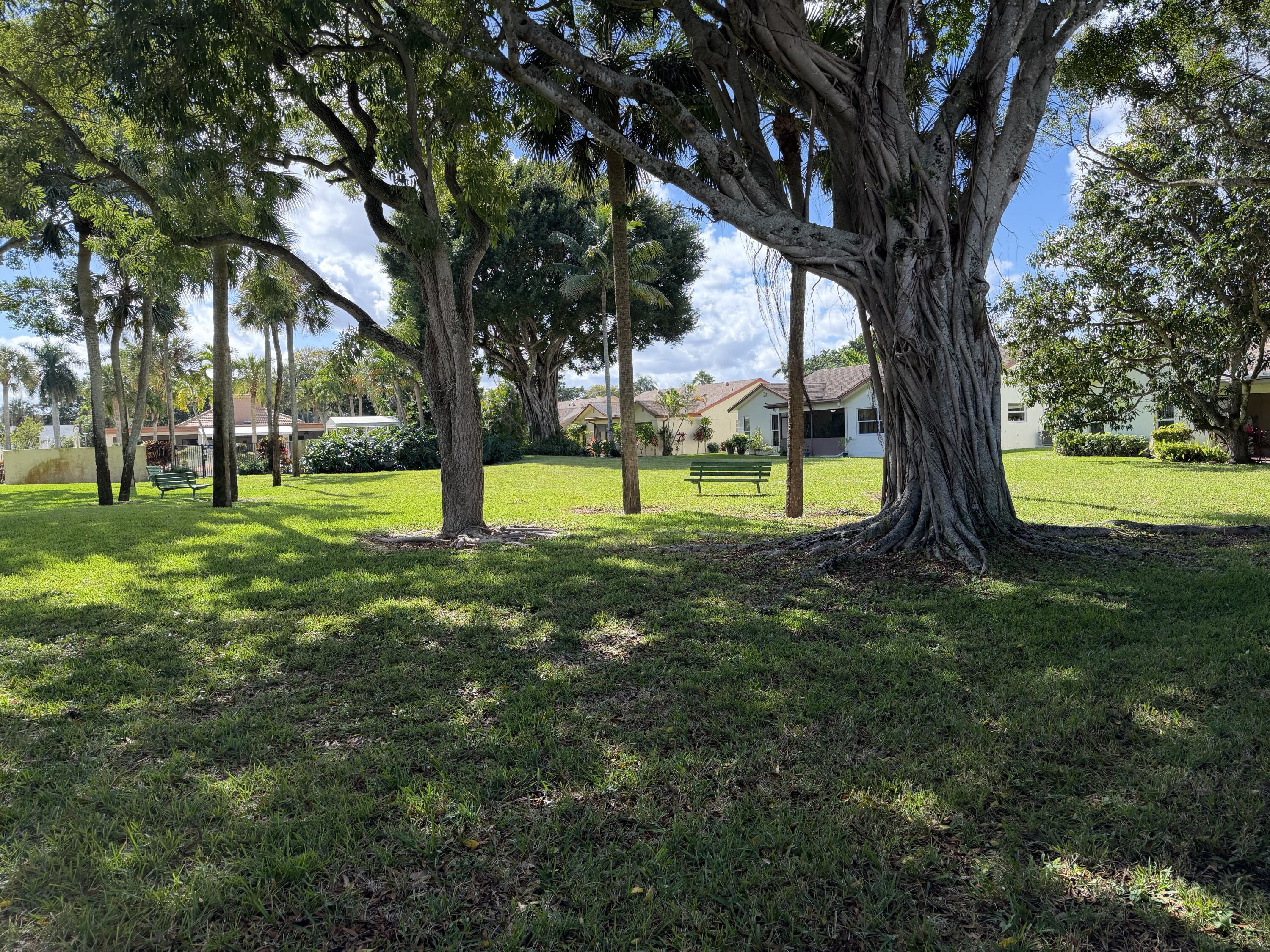 10522 Greenbriar Court Boca Raton, FL 33498 - Photo 3 of 26 IMG_9542