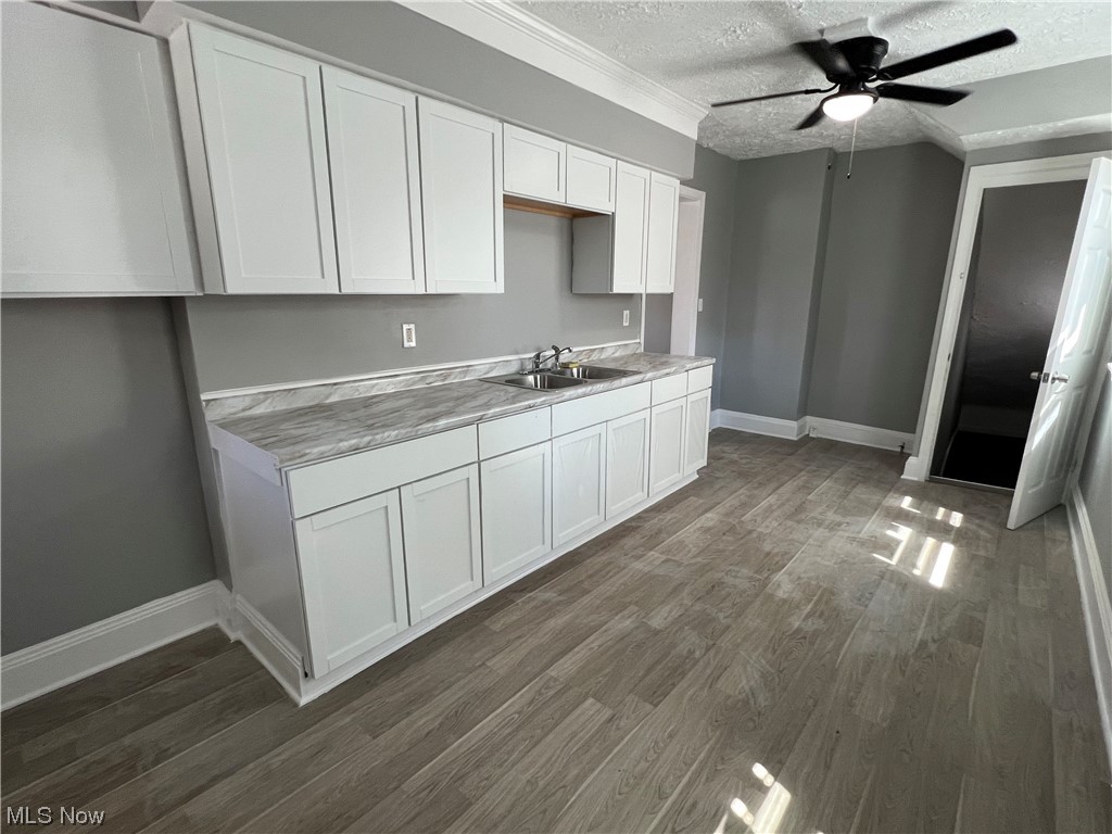 4492 Turney Road Cleveland, OH 44105 - Photo 12 of 35
