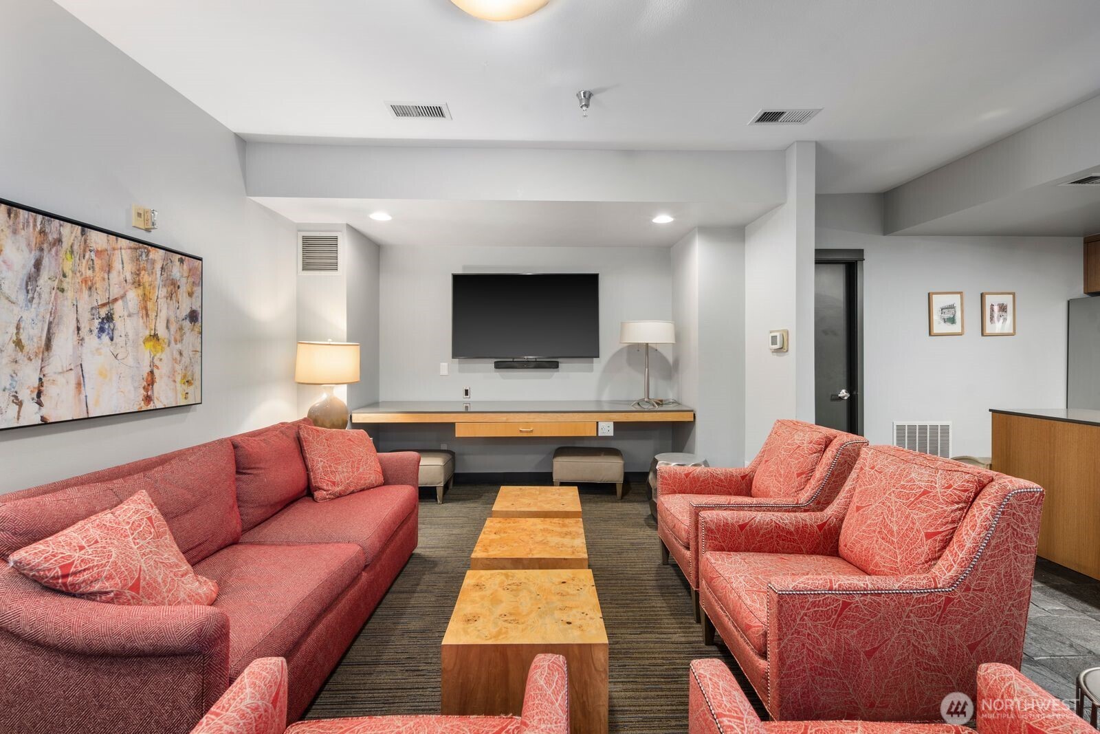 1900 Alaskan Way, Unit 316 Seattle, WA 98101 - Photo 30 of 38