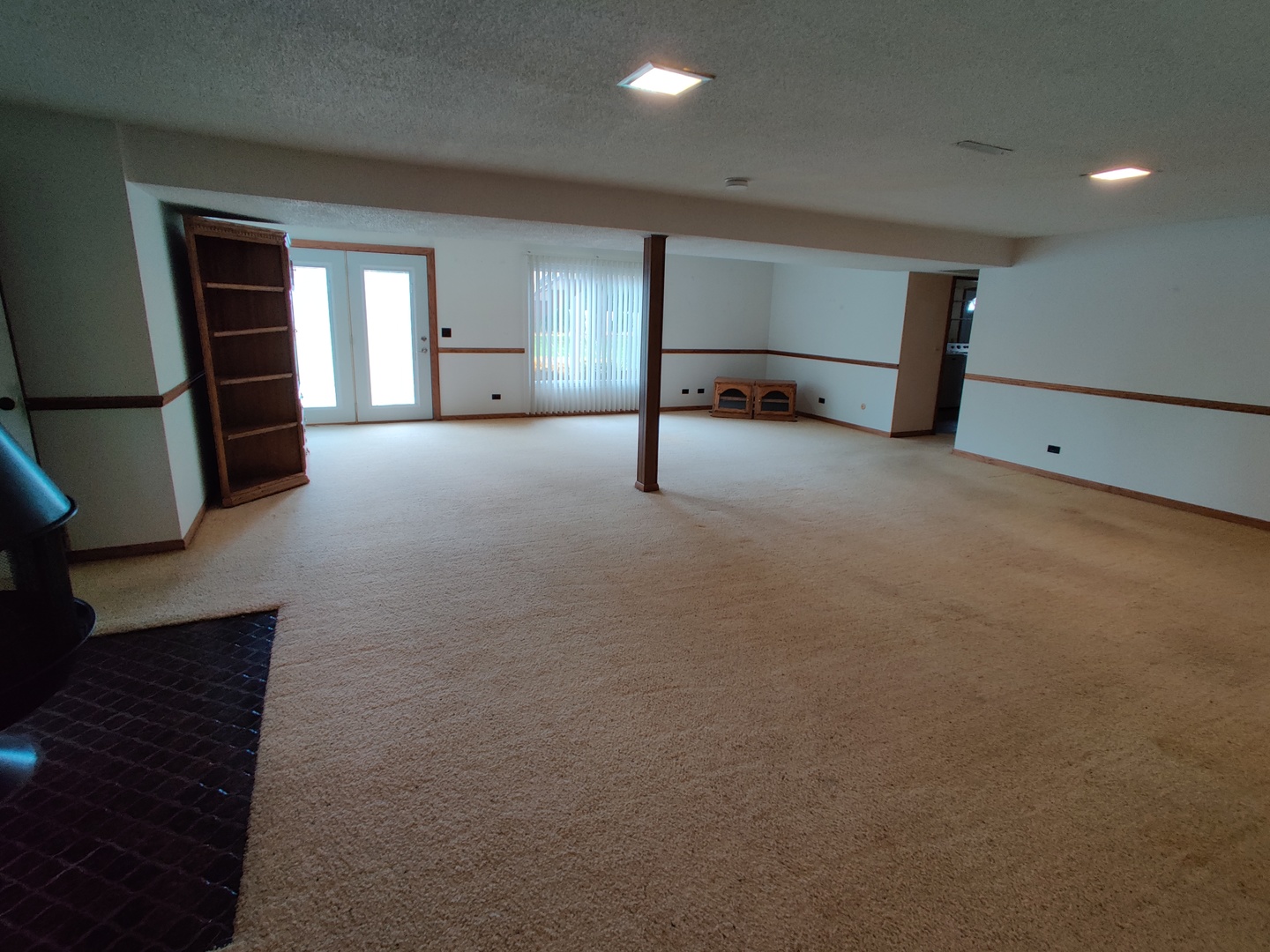 8N601 Stevens Road Elgin, IL 60124 - Photo 26 of 34 a view of an empty room with a window