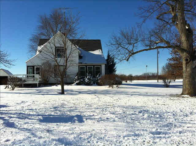 1074 Irish Road Dundee, MI 48131 - Photo 1 of 16 20388185.JPG
