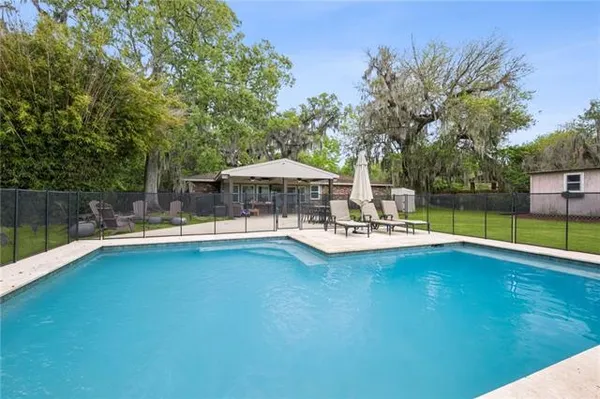 $525,000 | 230 Oak Lane, Mandeville, LA 70448