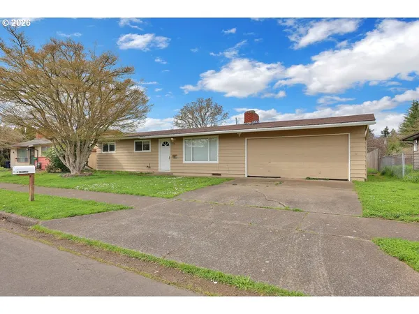 $325,000 | 1138 West 7th Place, Junction City, OR 97448