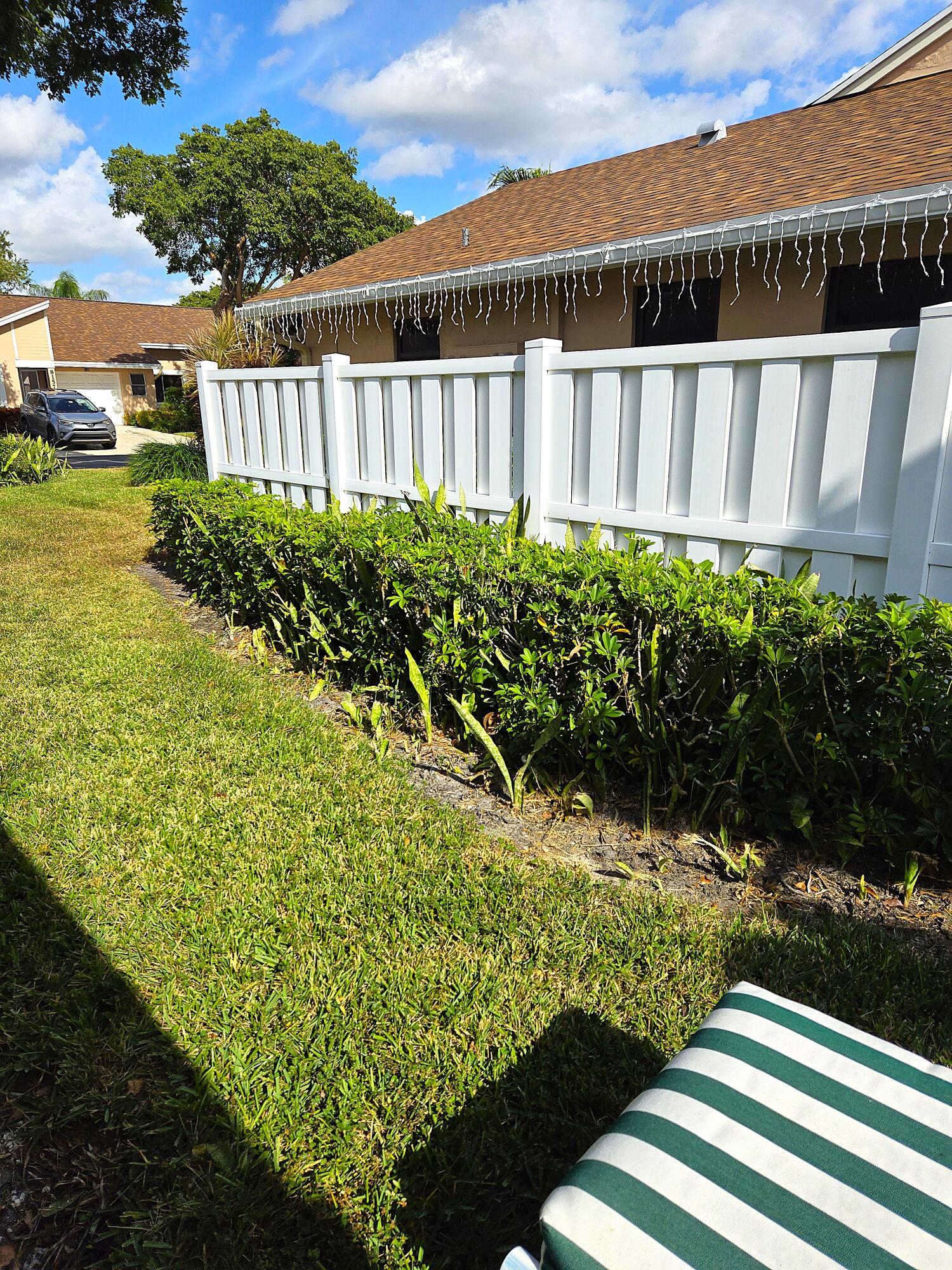 8166 Springtree Road, Unit A Boca Raton, FL 33496 - Photo 24 of 37 fenced area