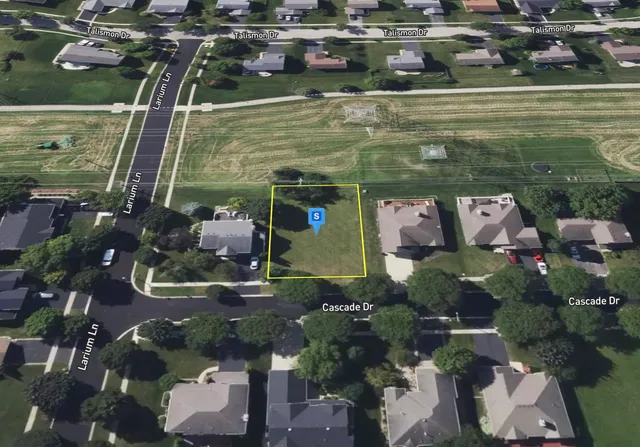 $74,999 | 185 Cascade Drive, Crystal Lake, IL 60012