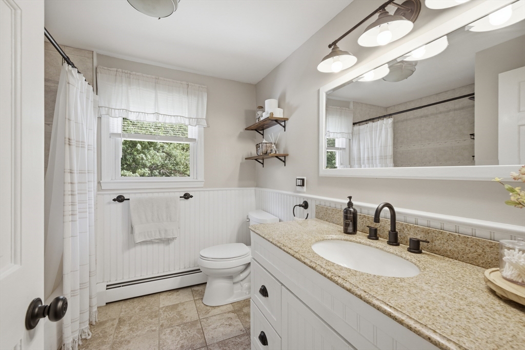 16 Fairview Farm Road Haverhill, MA 01832 - Photo 20 of 36