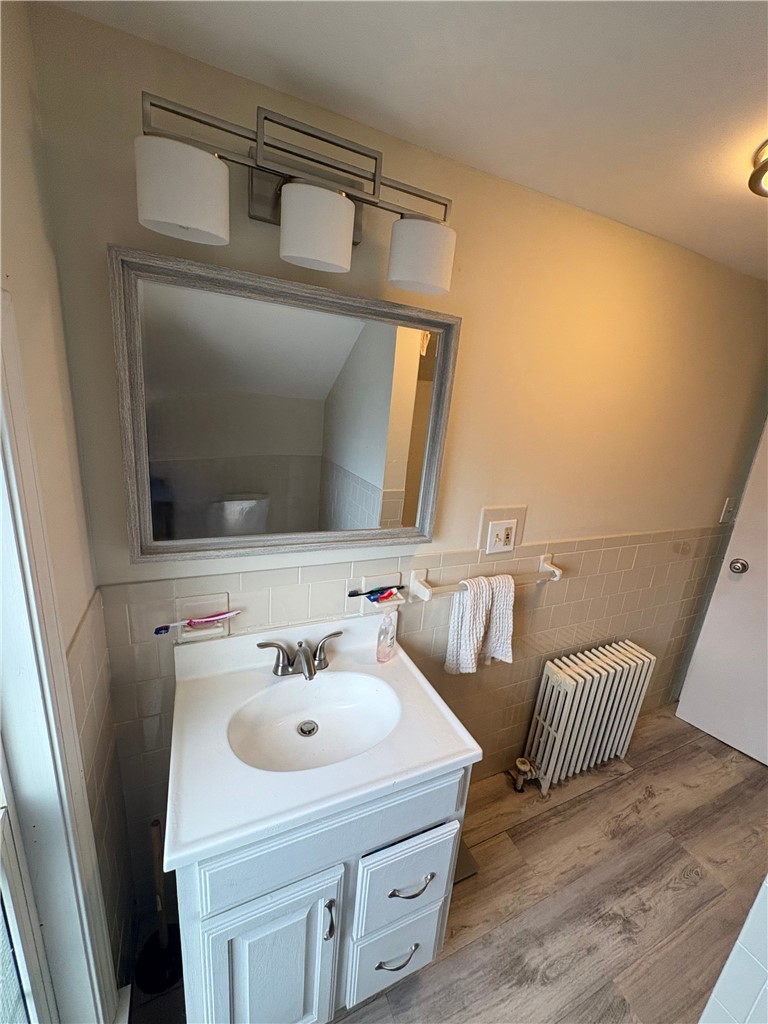 8 Bridge Street, Unit 3 Newport, RI 02840 - Photo 10 of 19