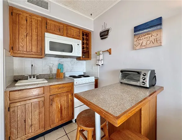 $1,500 | 3938 Surfside, Unit 3337, Corpus Christi, TX 78402
