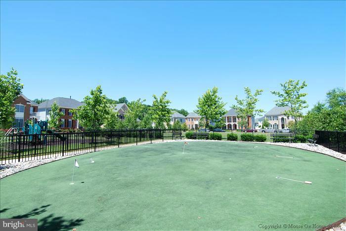 734 Pearson Point Annapolis, MD 21401 - Photo 26 of 30 Community