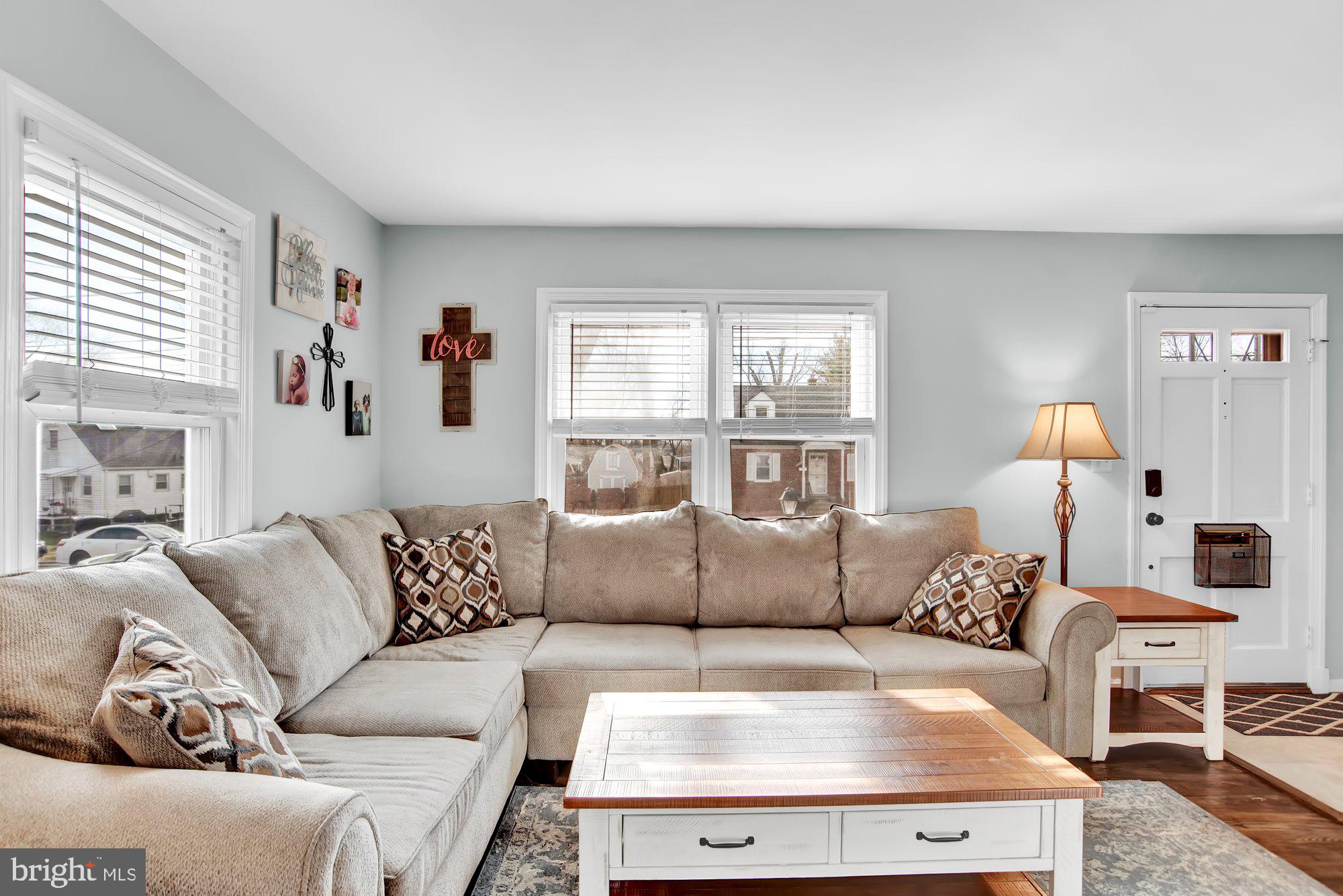 9922 Cottrell Terrace Silver Spring, MD 20903 - Photo 4 of 32 Gallery Image 4