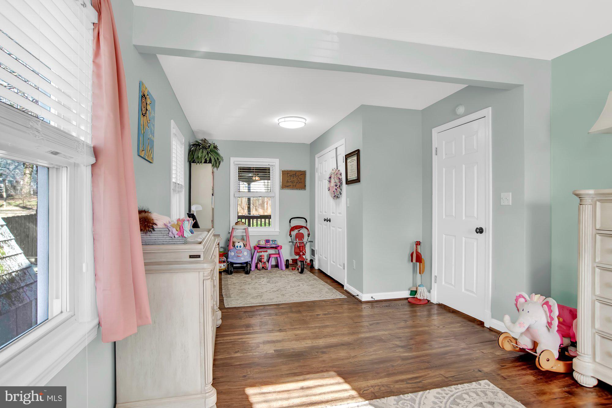 9922 Cottrell Terrace Silver Spring, MD 20903 - Photo 8 of 32 Gallery Image 8
