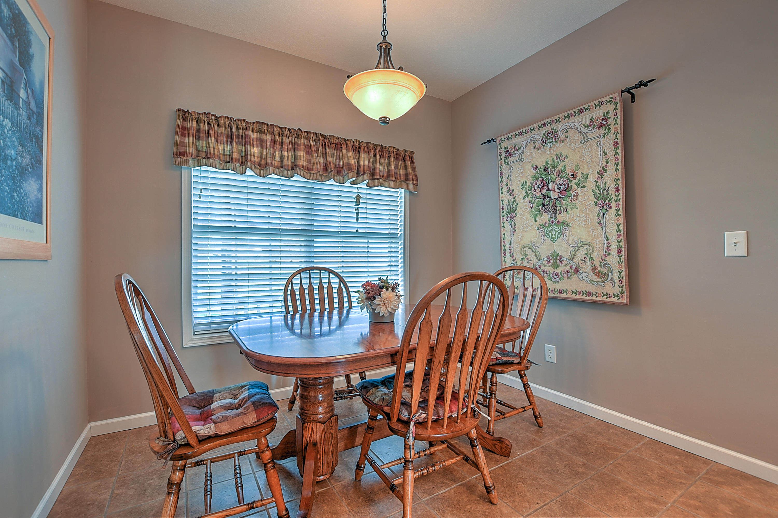 321 East Ridges Drive Chuckey, TN 37641 - Photo 14 of 57 321 E Ridges Dr_-17