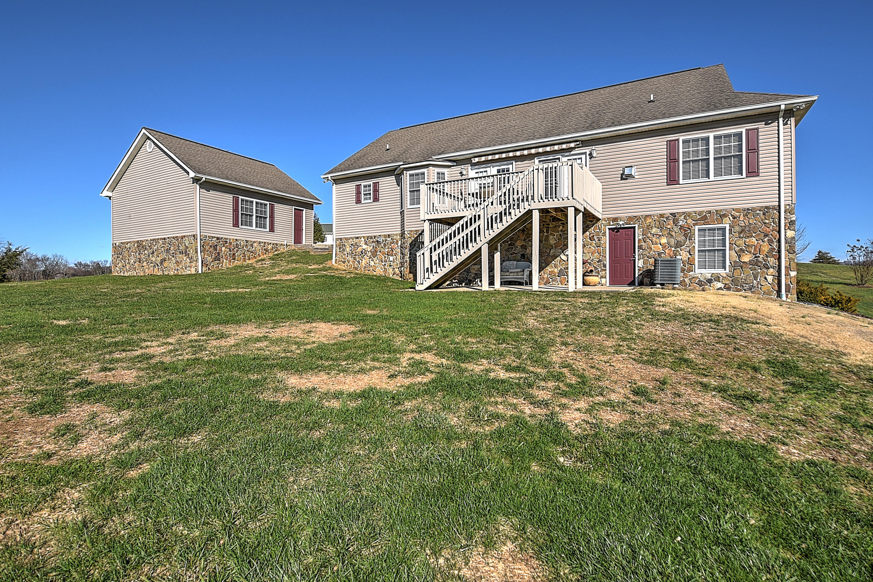 321 East Ridges Drive Chuckey, TN 37641 - Photo 45 of 57 321 E Ridges Dr_-51
