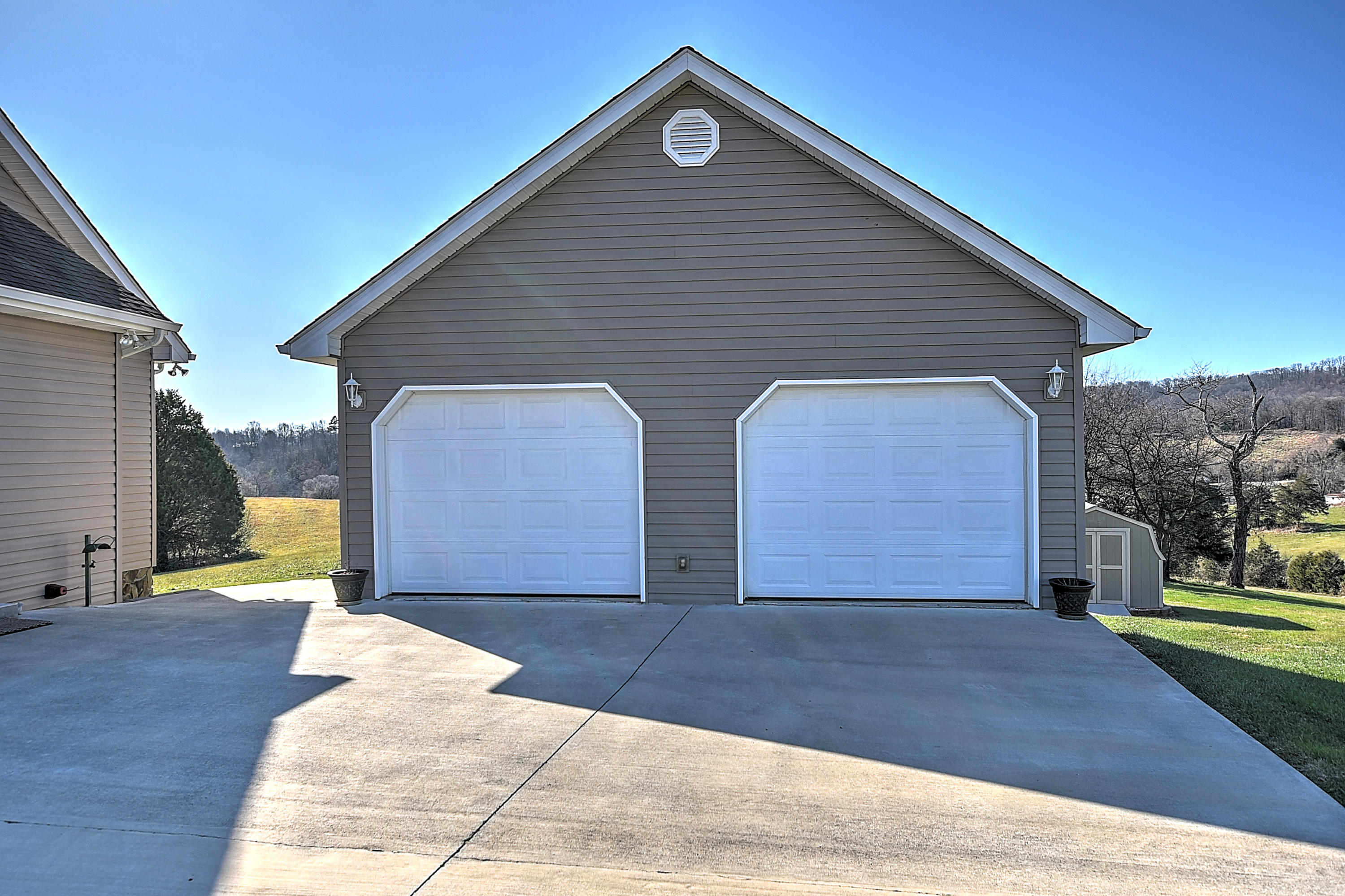 321 East Ridges Drive Chuckey, TN 37641 - Photo 5 of 57 321 E Ridges Dr_-6