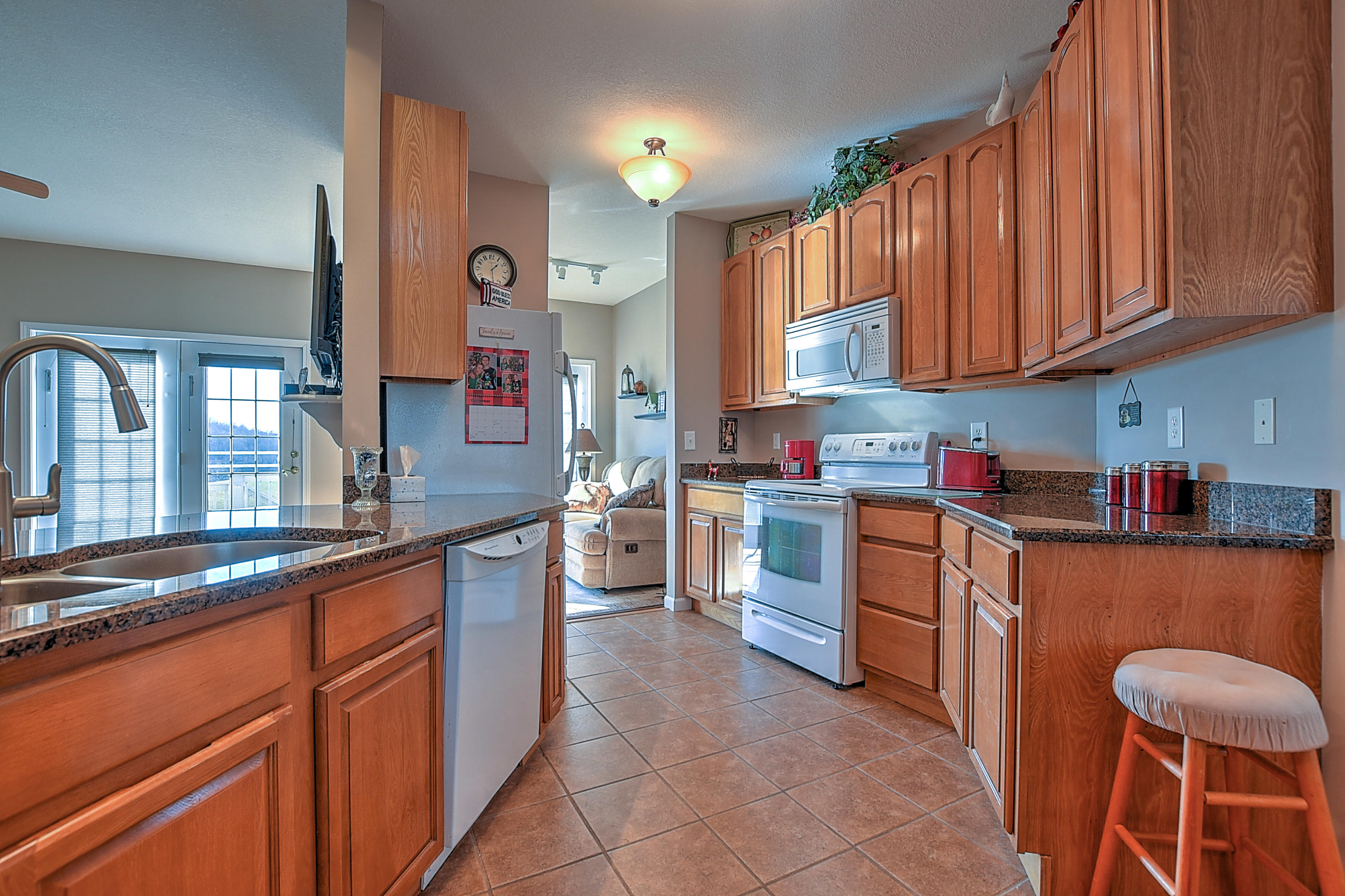 321 East Ridges Drive Chuckey, TN 37641 - Photo 9 of 57 321 E Ridges Dr_-14
