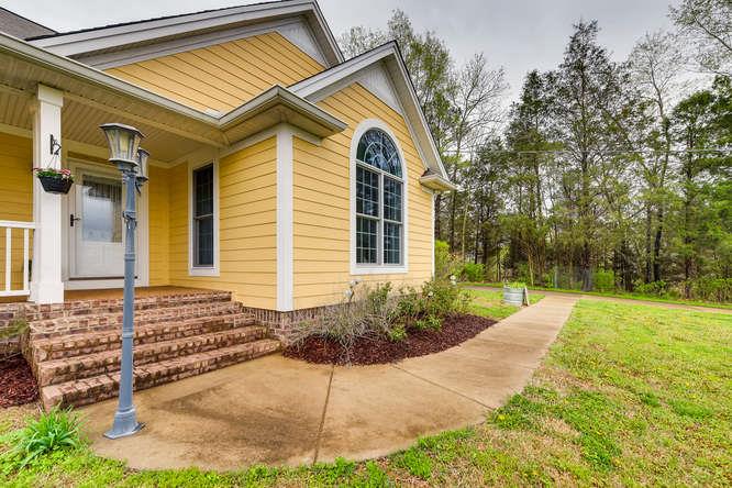 957 Thompson Road Pegram, TN 37143 - Photo 2 of 27 Hardy Board Quality Construction!