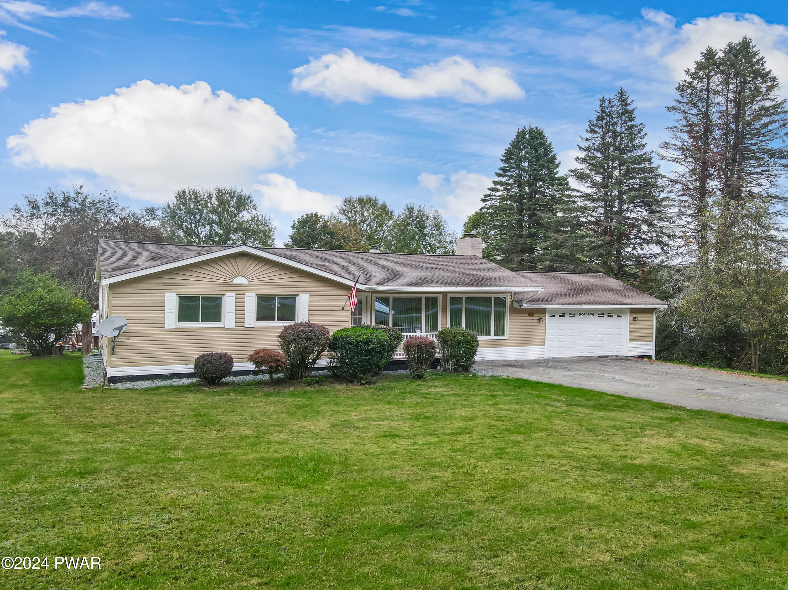 65 Peifer Road Lake Ariel, PA 18436 - Photo 3 of 41 Front