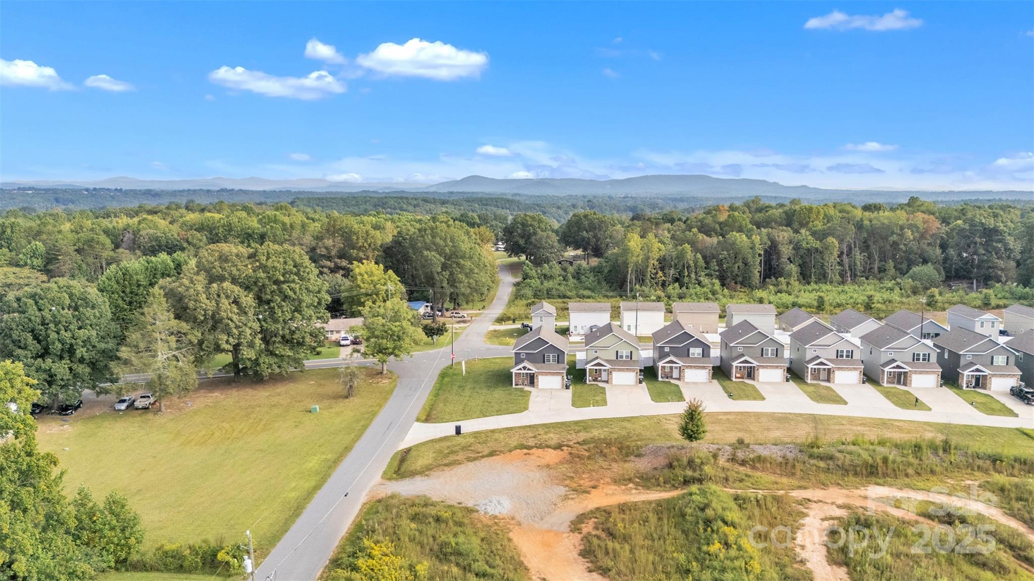 2510 Snow Creek Road Northeast Hickory, NC 28601 - Photo 43 of 45 a view of a swimming pool with an ocean view
