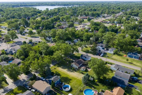 $20,000 | 1414 North Pleasant Drive, Round Lake Beach, IL 60073