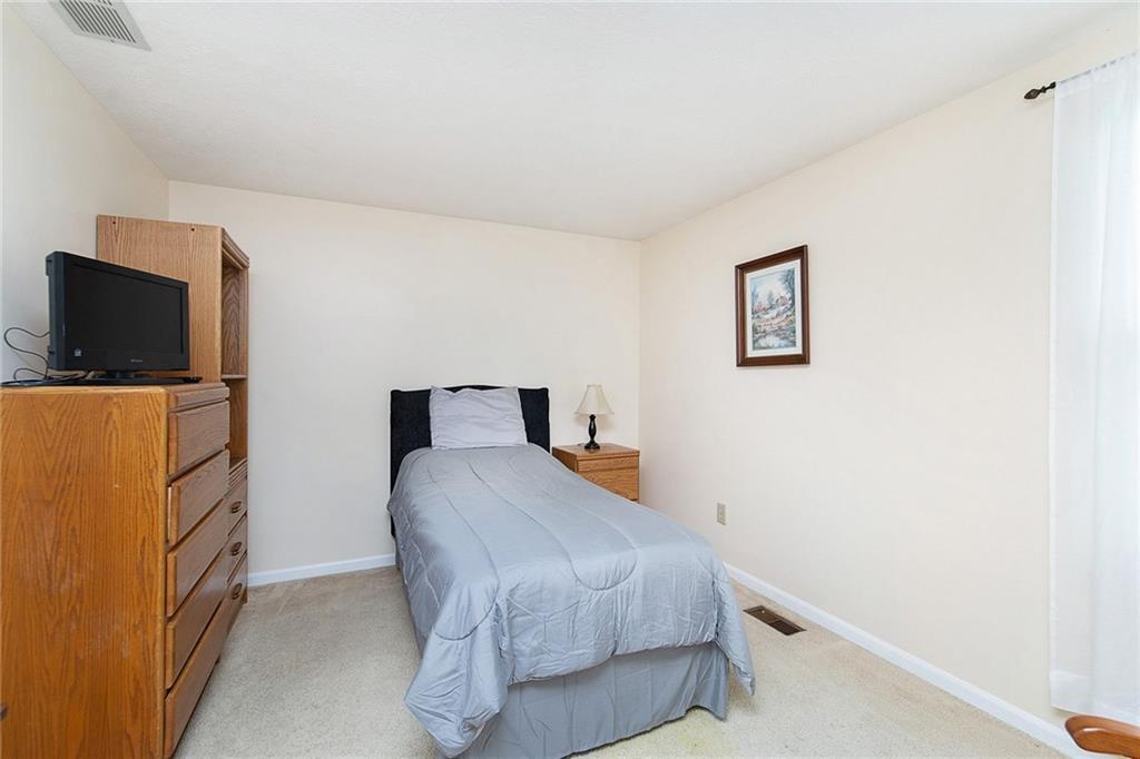 8467 Castle Ridge Lane Indianapolis, IN 46256 - Photo 22 of 32 Gallery Image 22
