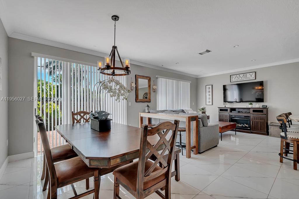 11751 Southwest 137th Place Miami, FL 33186 - Photo 9 of 25