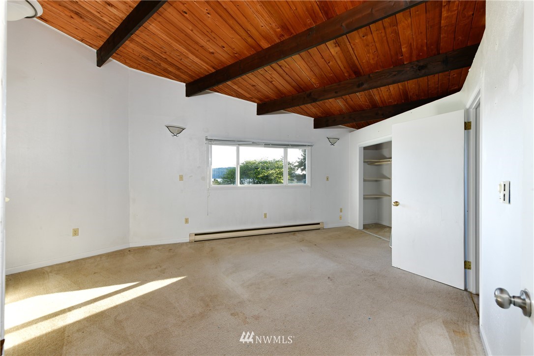 14869 Gibralter Road Anacortes, WA 98221 - Photo 14 of 36 Gallery Image 14