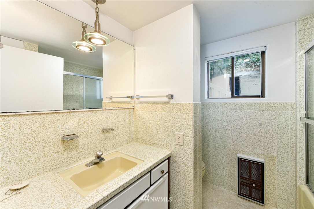 14869 Gibralter Road Anacortes, WA 98221 - Photo 20 of 36 Gallery Image 20